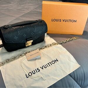Louis Vuitton Black Leather Women's Bag